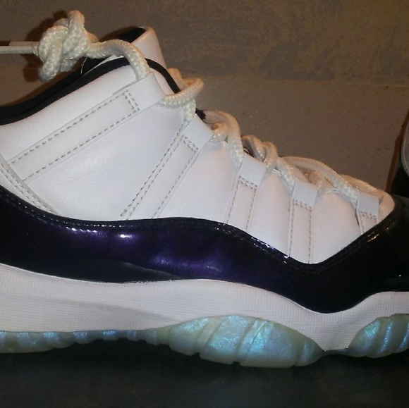 Retro11 emarle green - Picture 1 of 1